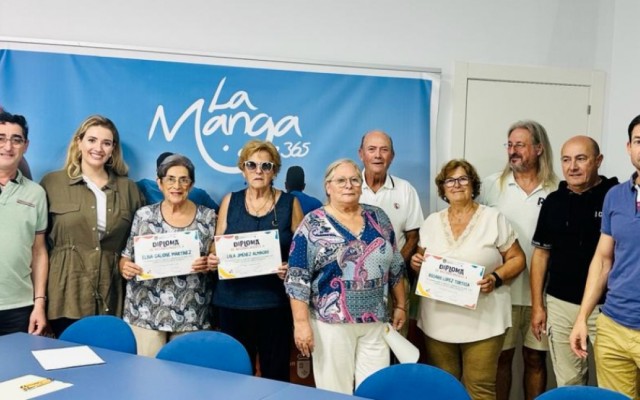 San Javier 'activa' un radar social para detectar casos de soledad no deseada en vecinos mayores
