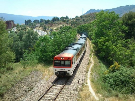 Interrumpidos los trenes entre Buñol-Utiel, Segorbe-Teruel y Xàtiva-Alcoi por el viento
