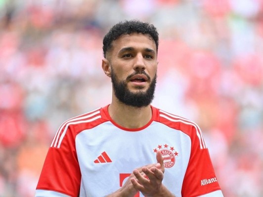 Denuncia penal contra Mazraoui por sus mensajes tras los atentados de Hamás