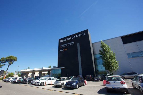 Los técnicos de Sanidad recomendaron eliminar neurocirugía en el Hospital de Dénia por falta de personal