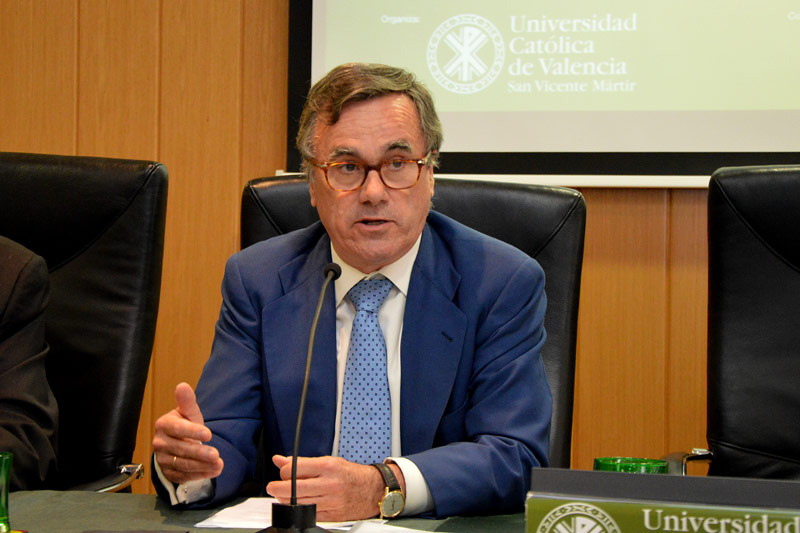 El rector e la Universidad Católica de Valencia, Ignacio Sánchez Cámara  - 