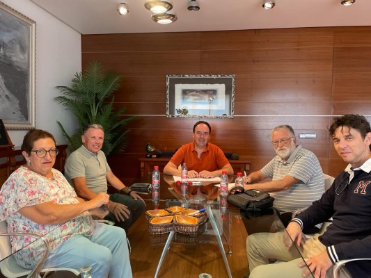 El Ayuntamiento de Finestrat renueva el convenio de colaboración con el Doble Amor