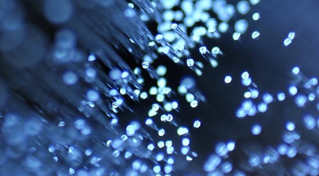 Telefónica se marca como objetivo alcanzar los 25 millones de hogares de fibra en 2020