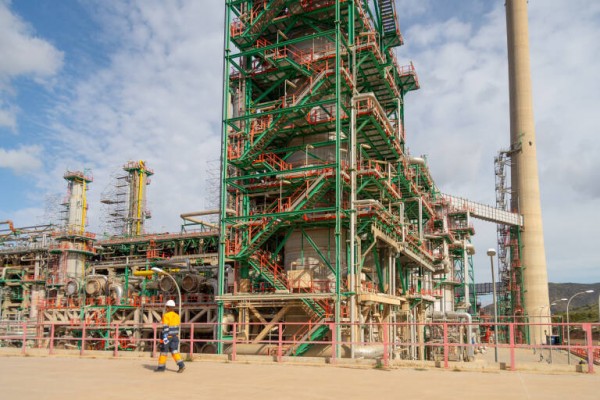 Repsol deja en el aire sus inversiones en Cartagena por la inestabilidad regulatoria
