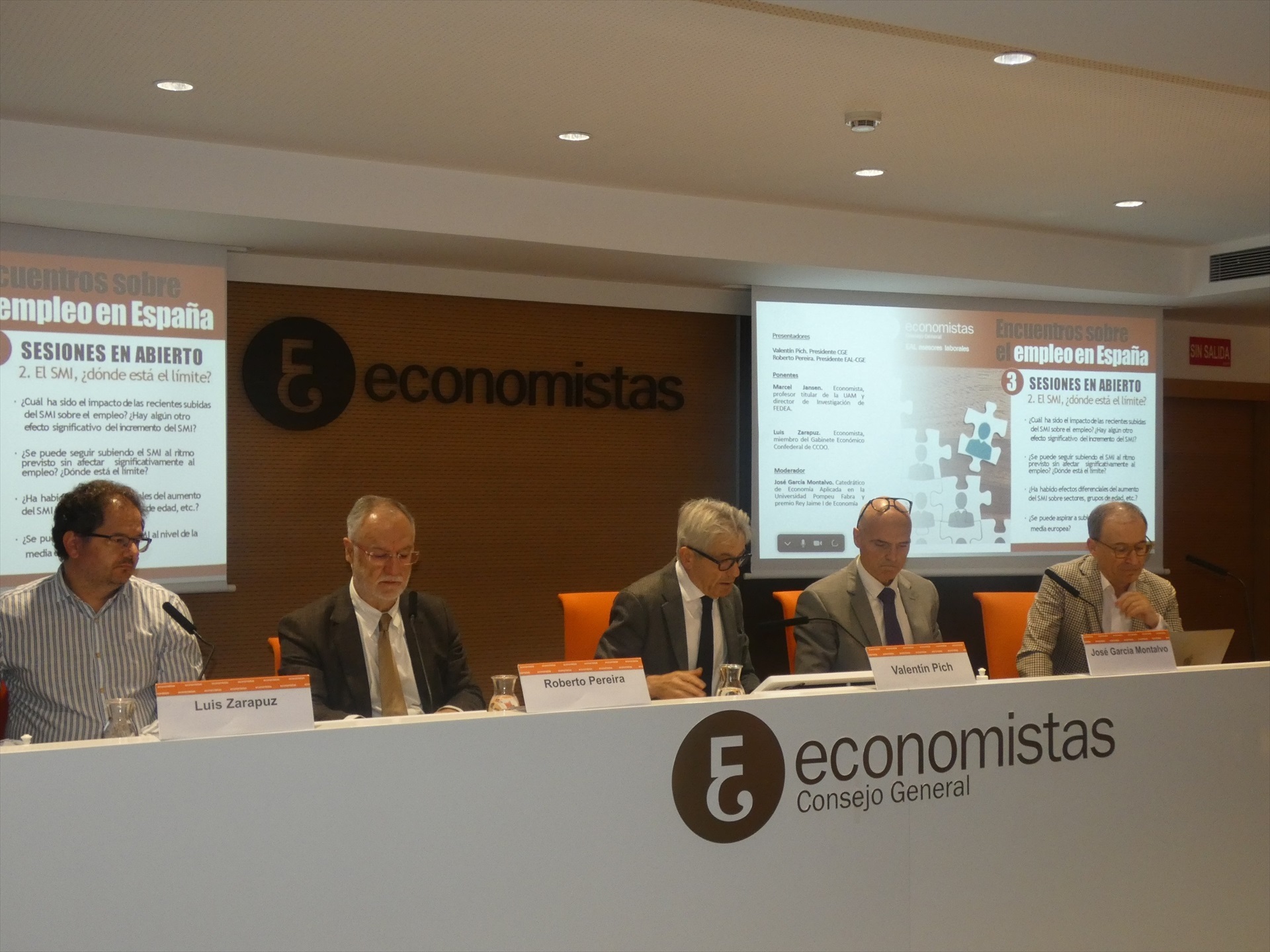 Los economistas mantienen su previsión de PIB en el 2,3% para 2023 pero rebajan al 1,5% la de 2024