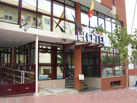 El juez termina de liquidar la empresa hotelera del exedil tránsfuga de El Campello Vicent Rubio