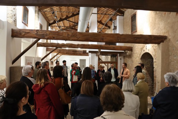 Una exposició descobreix les històries amagades en la futura Casa de la Cultura de l'Alcora