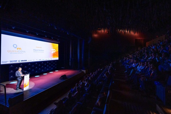Más de 300 personas estuvieron presentes en el XX Aniversario de Quimacova