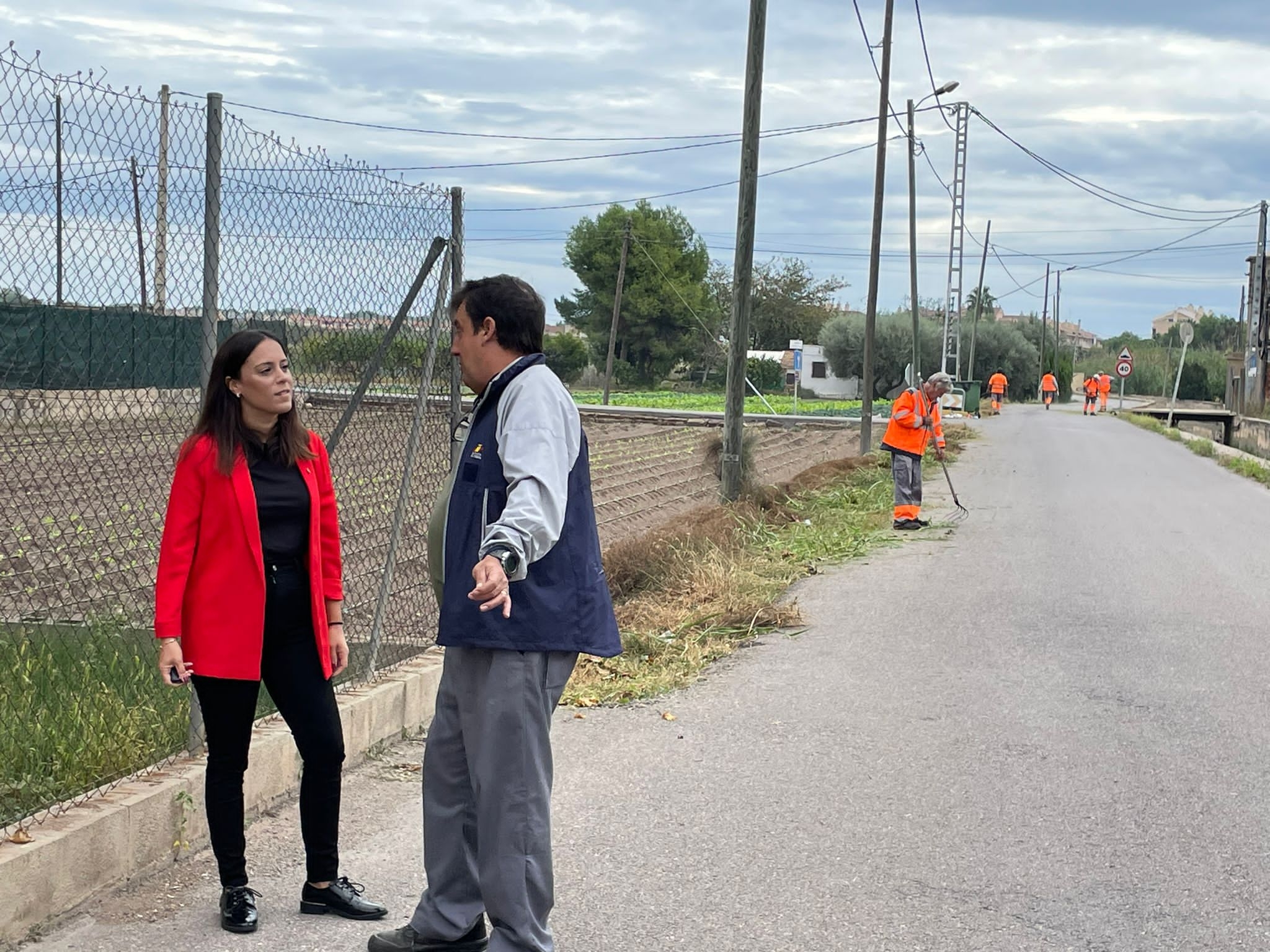 Castelló avanza con su plan de choque de limpieza: desbroce del Camí Fondo y otras zonas de la Marjaleria