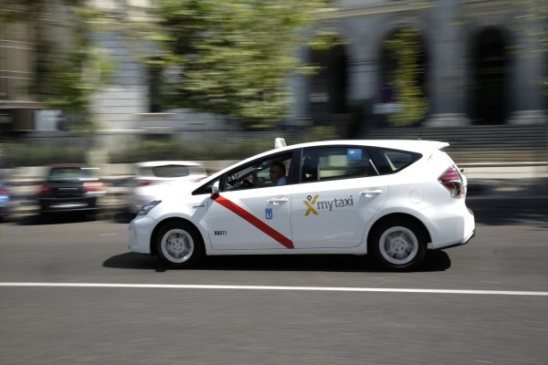El Congreso paga 74.000 euros en taxis de diputados en dos meses de legislatura