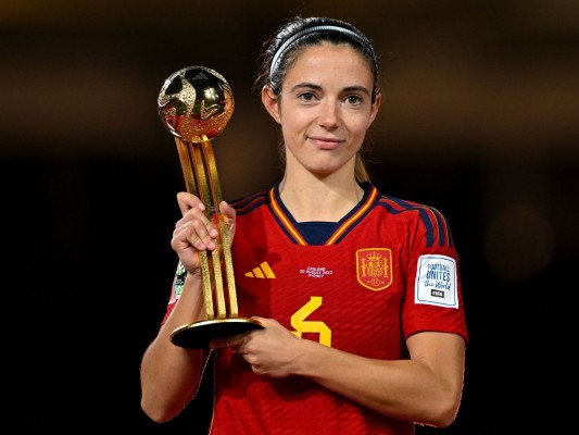 El octavo Balón de Oro para Messi y Bonmatí toma el relevo de Putellas