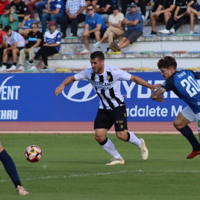 El Castellón se atasca ante el San Fernando y encaja su primera derrota de la temporada