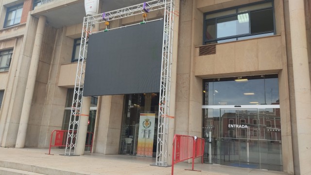 Vila-real moderniza los canales de información a la ciudadanía con una nueva pantalla digital