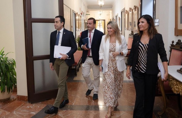Barrachina se compromete a fomentar el empleo y la actividad en los municipios del interior