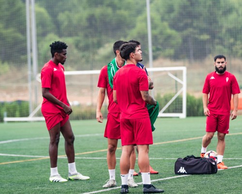 El Alcoyano necesita resurgir frente al Algeciras
