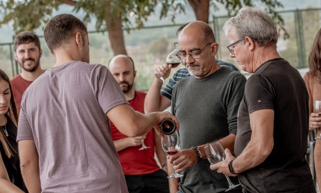 Atzeneta reivindica la gastronomía local en las catas y el mercado 'Aperitiu de Penyagolosa'