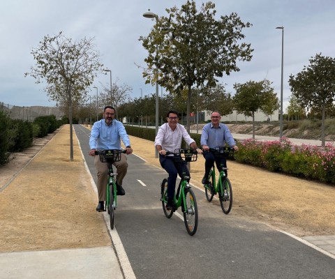 San Vicente y la UA inauguran una nueva estación de Bicisanvi en el Parque Científico