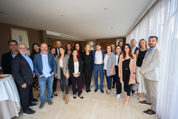 Las primeras marcas del Club de Marketing del Mediterráneo se reúnen con Ester Olivas