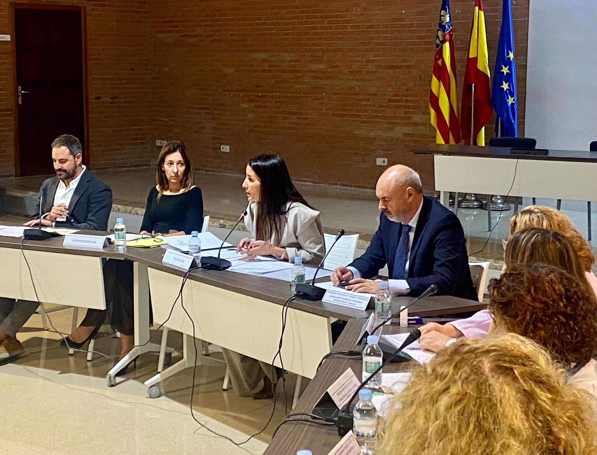 La Generalitat abonará en noviembre la subida salarial adicional del 0,5% a empleados públicos