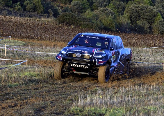 El castellonense Santiago Carnicer se corona campeón de España de Rallyes TT de 2023