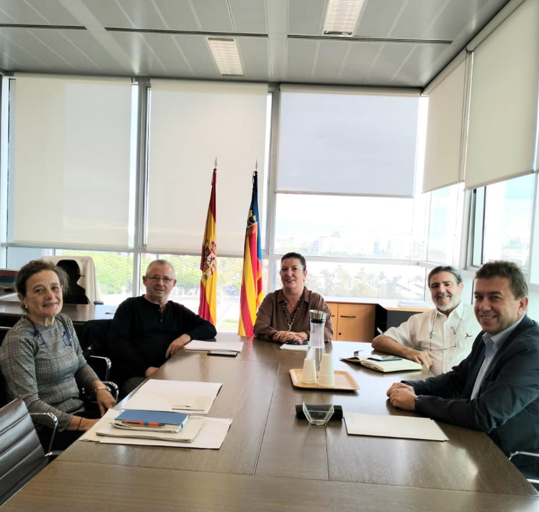 La Generalitat y el barrio del Baladre de Sagunt analizan acciones para 