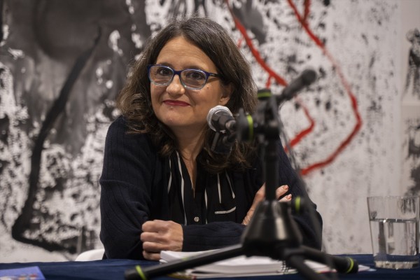 Oltra vuelve a la abogacía y a la mediación para 