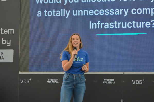 María Luke y el 'universo Uelz', un sistema de automatización de cobtros enfocado a empresas con ingresos recurrentes