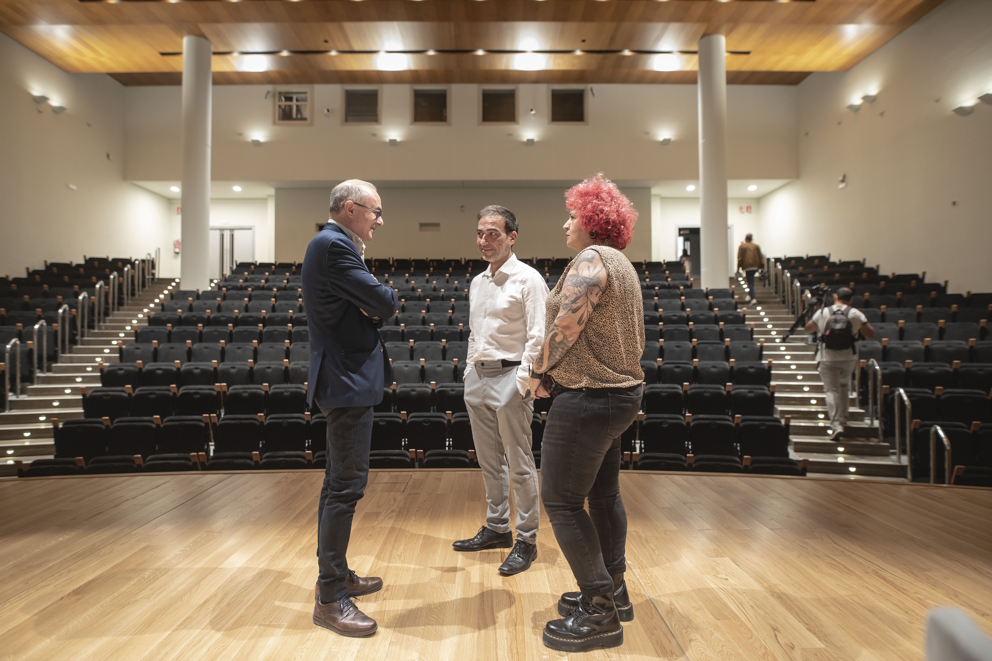 Vicent Llimerá junto a los solitas de la Orquesta de València José Teruel y Esther Vidal (Foto: LIVE MUSIC VALÈNCIA) - 