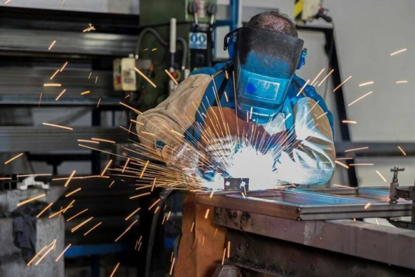 Hasta 14 empresas de la Región se reparten 14 millones en compensaciones por sus costes de gas natural