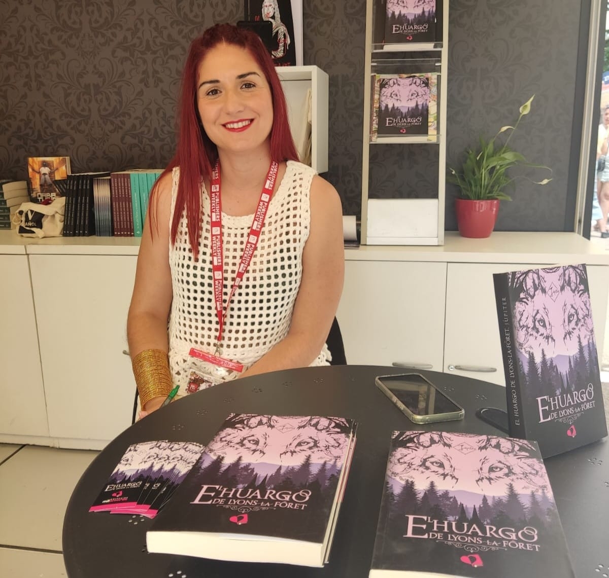 Mención de Honor para María Escudero en el International Latino Book Awards 2023

