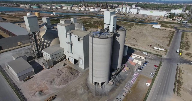 Holcim compra la mitad de Élite Cementos al grupo Simetría y se queda como único accionista