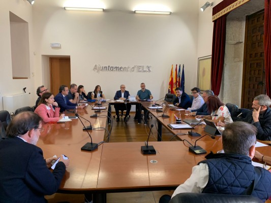 Elche estudiará calificar como 'residencial' áreas diseminadas como Santa Anna para acotar las fotovoltaicas