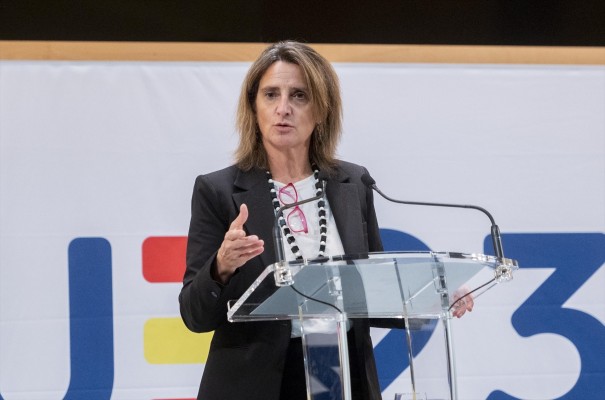 El Gobierno adjudica más de 332 millones a proyectos eólicos, reciclaje de palas y 'offshore'