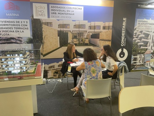 El sector inmobiliario sigue 'delicado': cae la compraventa de viviendas un 10,8% en agosto
