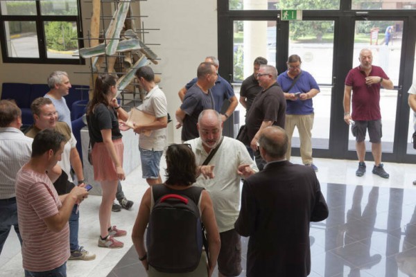 Menor producción y demanda, junto a las guerras, complican el acuerdo laboral en la cerámica