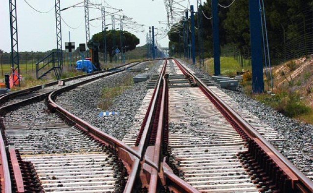Pro-AVE defiende el 'tercer carril' como paso previo al Corredor Mediterráneo