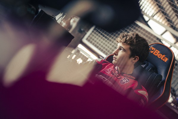 Joel Pons competirá con el Finetwork MIR Junior Team en Valencia
 
