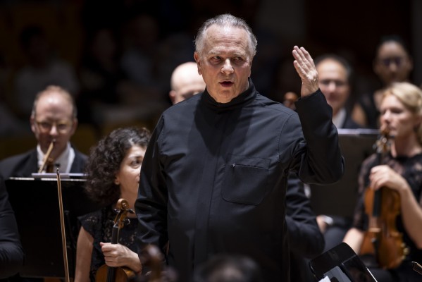 Histórico paroxismo en Les Arts con Sir Mark Elder y la Orquesta de la Comunitat Valenciana 