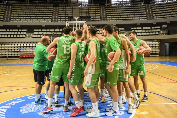 El Amics Castelló busca su primera victoria a domicilio en su visita a Menorca