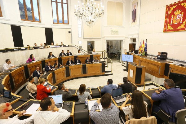 La Diputación de Alicante aprueba por unanimidad los nombramientos en organismos y consorcios
