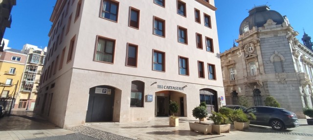 NH acaba el contrato de arrendamiento del hotel junto al Puerto de Cartagena y AC Hotels será su nuevo inquilino 