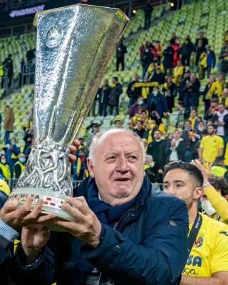 El Villarreal recuerda a José Manuel Llaneza en el aniversario de su fallecimiento