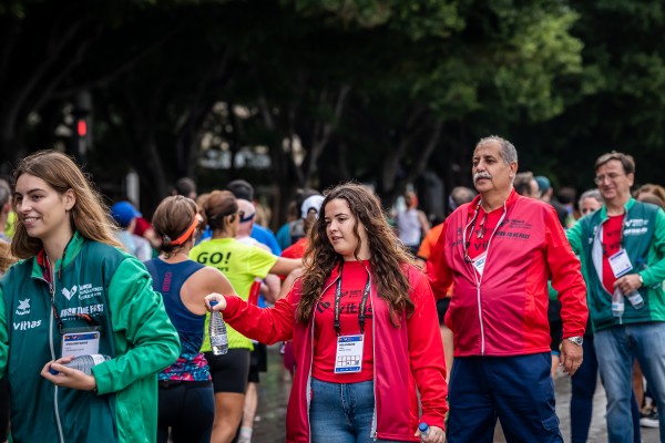 Más de 1.300 #VoluntariosVithales participan en el Medio Maratón Valencia Trinidad Alfonso Zurich