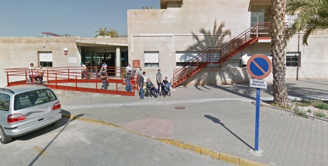 La plantilla de la residencia de mayores dependientes de Orihuela pide una subida salarial