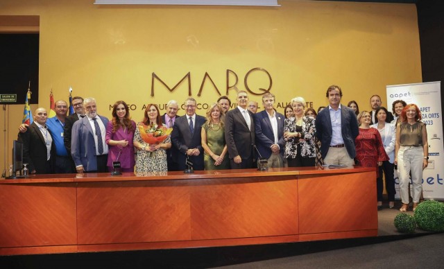 El Club de Regatas de Alicante, premiado por su trayectoria en la promoción turística