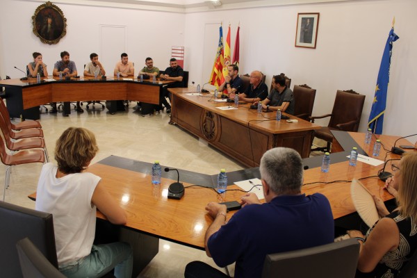 Alcaldes de departamentos de Manises y Dénia acuerdan 