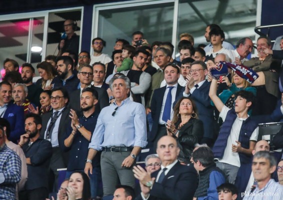 Danvila traslada la fecha del préstamo al 30 de noviembre y propone suprimir la compra de acciones