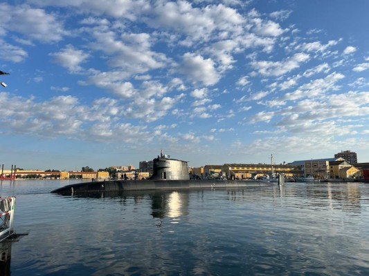 El submarino Isaac Peral alcanza la cota máxima de profundidad a un mes de su entrega a la Armada