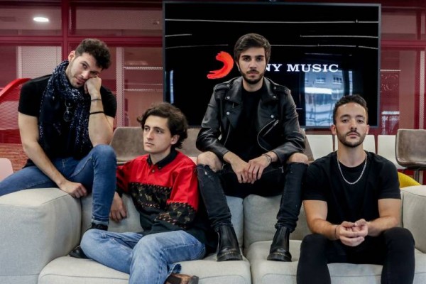 La banda cartagenera Arde Bogotá y el periodista murciano Carlos del Amor, Premios Ondas
