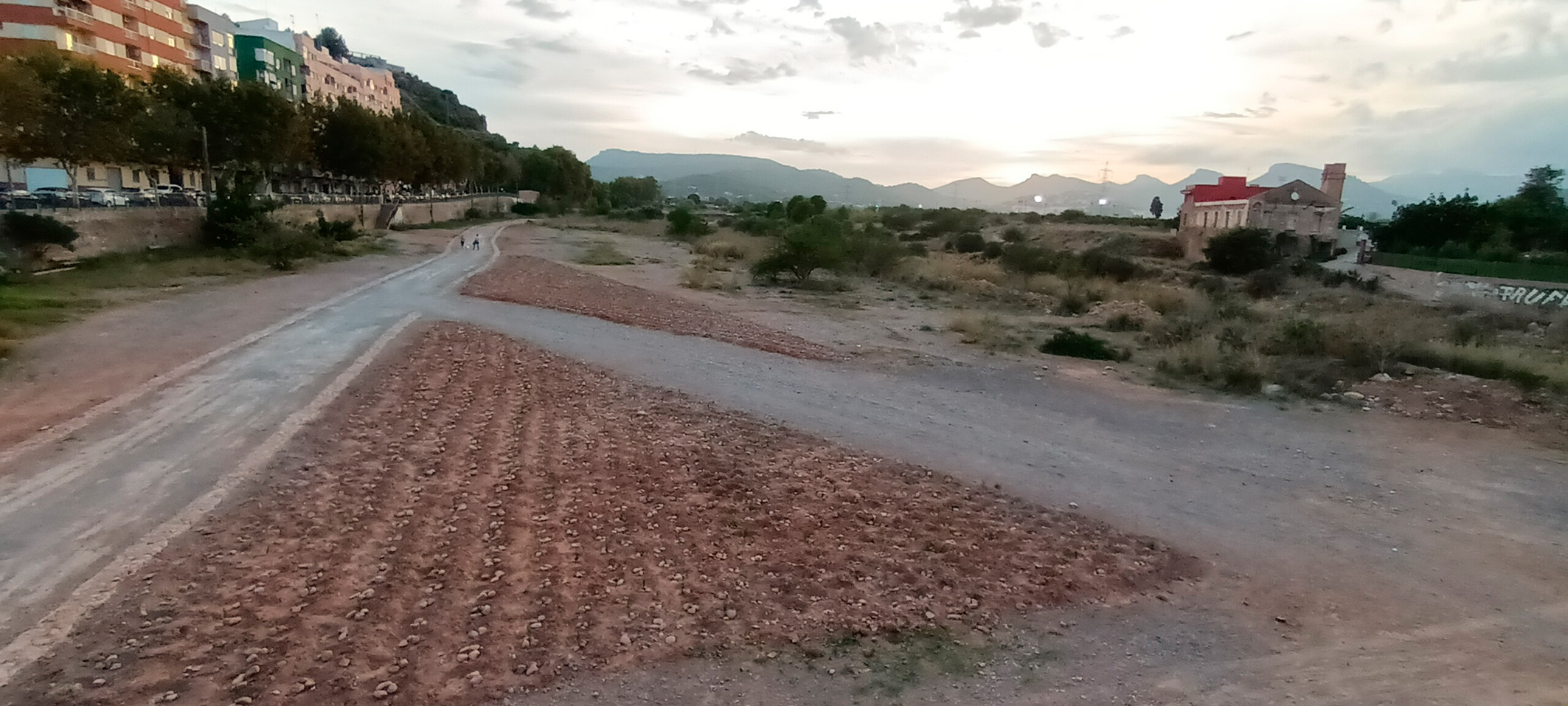 Un nuevo camino ciclopeatonal en el río Palancia a su paso por el casco urbano de Sagunt